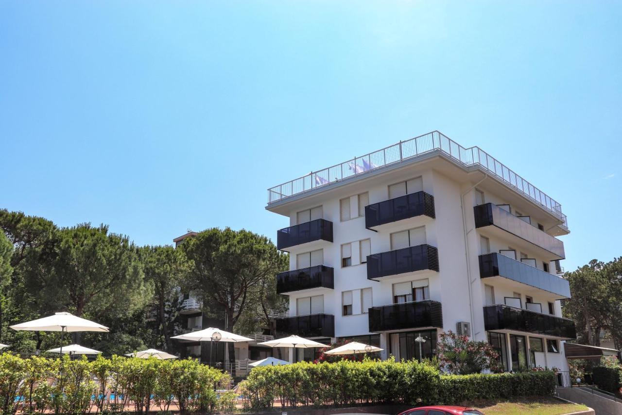 Hotel Eden Lignano Sabbiadoro Luaran gambar
