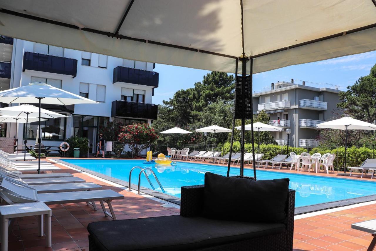 Hotel Eden Lignano Sabbiadoro Luaran gambar