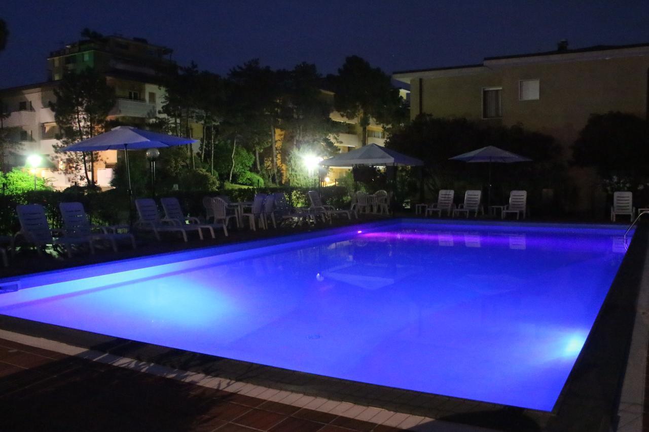Hotel Eden Lignano Sabbiadoro Luaran gambar